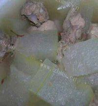 美美厨房之冬瓜排骨汤做法图解2)