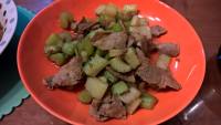 家常菜芹菜炒肉