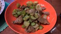 家常菜芹菜炒肉