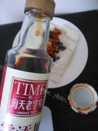 家常菜皮蛋豆腐做法图解7)