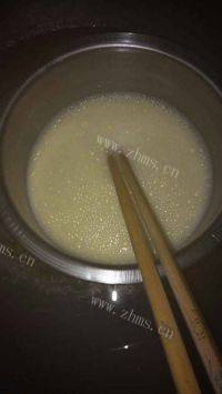 诱人的草莓冰激淋做法图解1)
