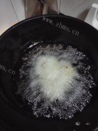 美味的红烧狮子头做法图解11)