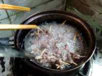 好吃的牙签牛肉做法图解4)