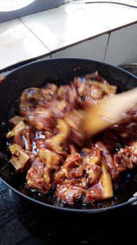自制粉蒸肉做法图解5)