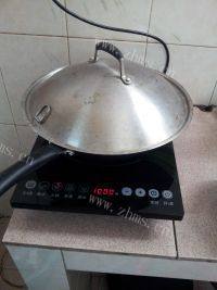 美味的豆腐鲫鱼汤做法图解6)
