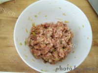 家常菜豇豆酿肉做法图解6)