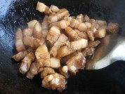 家常红烧肉做法图解5)
