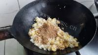 好吃的芝麻炒饭做法图解4)