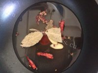 好吃的泡椒凤爪做法图解4)