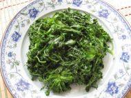口感丰厚的凉拌荠菜做法图解7)