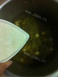 自制绿豆百合莲子羮做法图解4)