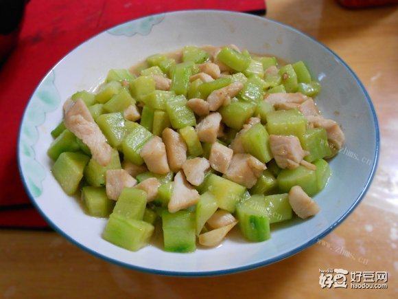 鸡丁炒黄瓜