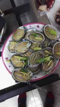 色味俱佳的清蒸鲍鱼做法图解5)