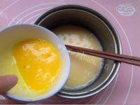 自制牛奶方块饼干做法图解3)
