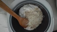 可口的蔓越莓花生牛轧做法图解4)