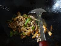 家常菜平菇炒肉丝做法图解8)