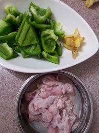 味道不错的青椒炒肉做法图解1)