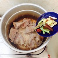 大补汤栗子大骨汤做法图解3)