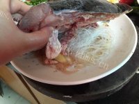 美味的剁椒鱼头做法图解5)