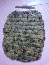 海苔芝麻阿拉棒做法图解8)