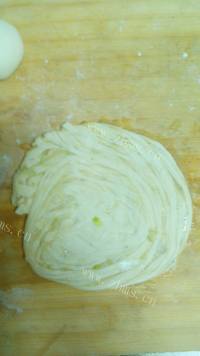 香酥葱油饼做法图解16)