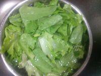 家常菜白灼油麦菜做法图解1)