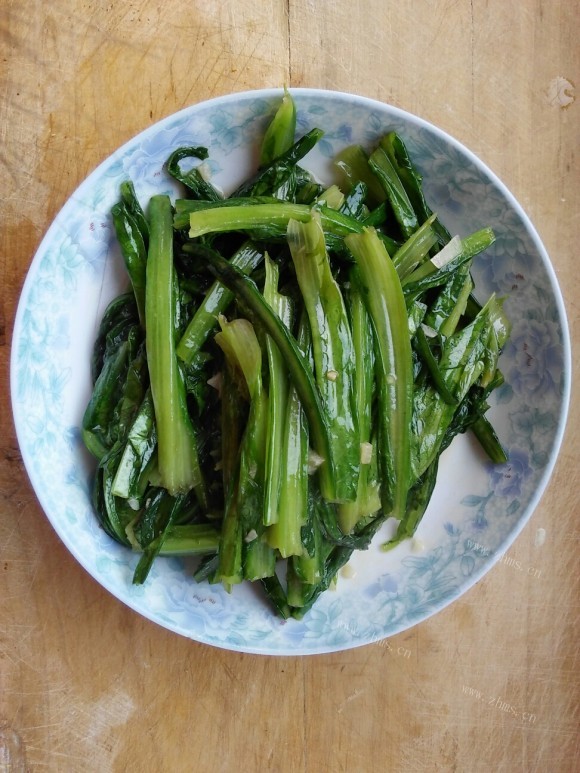 五味俱全的蒜蓉油麦菜