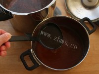 鲜美的蹄膀汤手工面做法图解5)