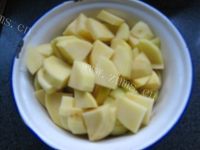 喷香的牛肉咖喱饭做法图解2)