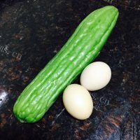 家常菜凉瓜炒蛋做法图解1)
