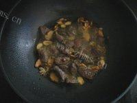 好吃的牛肉炖柿子做法图解5)