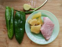 家常菜青椒榨菜肉丝做法图解1)