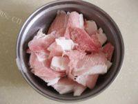 辣白菜炒五花肉（家常菜）做法图解2)