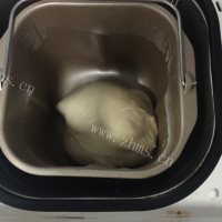自制玫瑰花面包做法图解2)