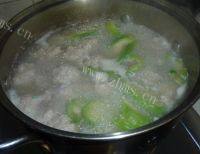 好吃不腻的丝瓜肉丸汤做法图解14)