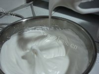 自制酸奶蛋糕做法图解6)