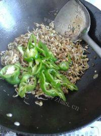 自制炒绿豆芽做法图解6)