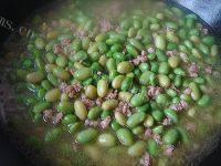 美味毛豆烧肉末做法图解4)