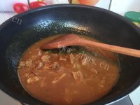 美味可口小猫咖喱牛肉饭做法图解9)