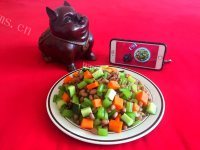 美味的果仁什锦做法图解5)