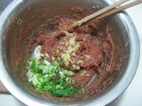 美味的猪肉白菜包子做法图解6)