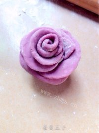 自制紫薯玫瑰花做法图解9)