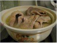 滋补的胡椒猪肚汤做法图解6)