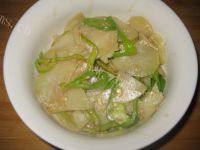家常菜尖椒土豆片