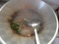 家常菜黄花菜炒肉丝做法图解4)