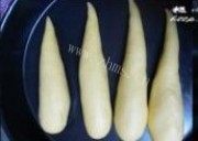 自制黄金牛角包做法图解4)