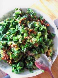 鲜甜拌菠菜
