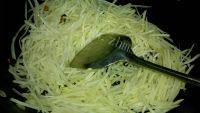 家常菜炝炒土豆丝做法图解3)