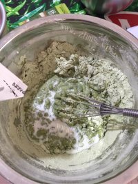 香气浓郁的抹茶千层蛋糕做法图解3)
