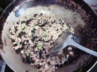 「美味可口」酸辣粉做法图解8)